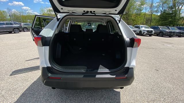 Used 2024 Toyota RAV4 LE AWD/4WD image 30