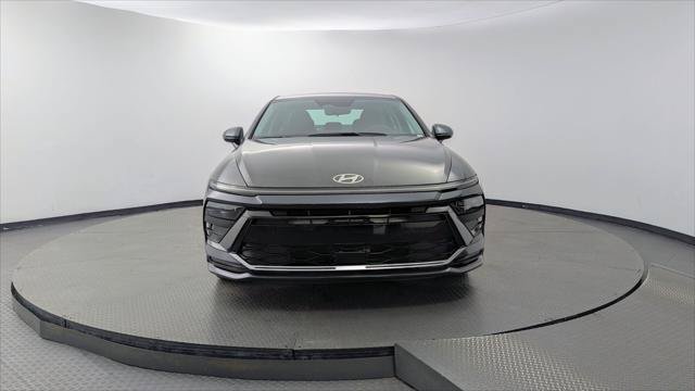 Used 2025 Hyundai Sonata SEL FWD image 12
