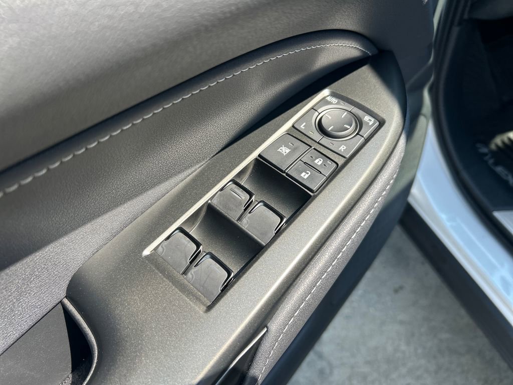 Used 2025 Lexus NX 250 FWD image 10