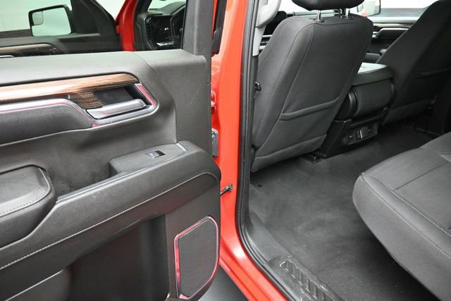 Used 2025 Chevrolet Silverado 1500 LT AWD/4WD image 16