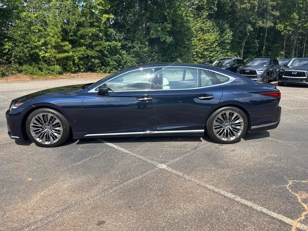 Used 2022 Lexus LS 500 w/ Interior Upgrade Package RWD image 9