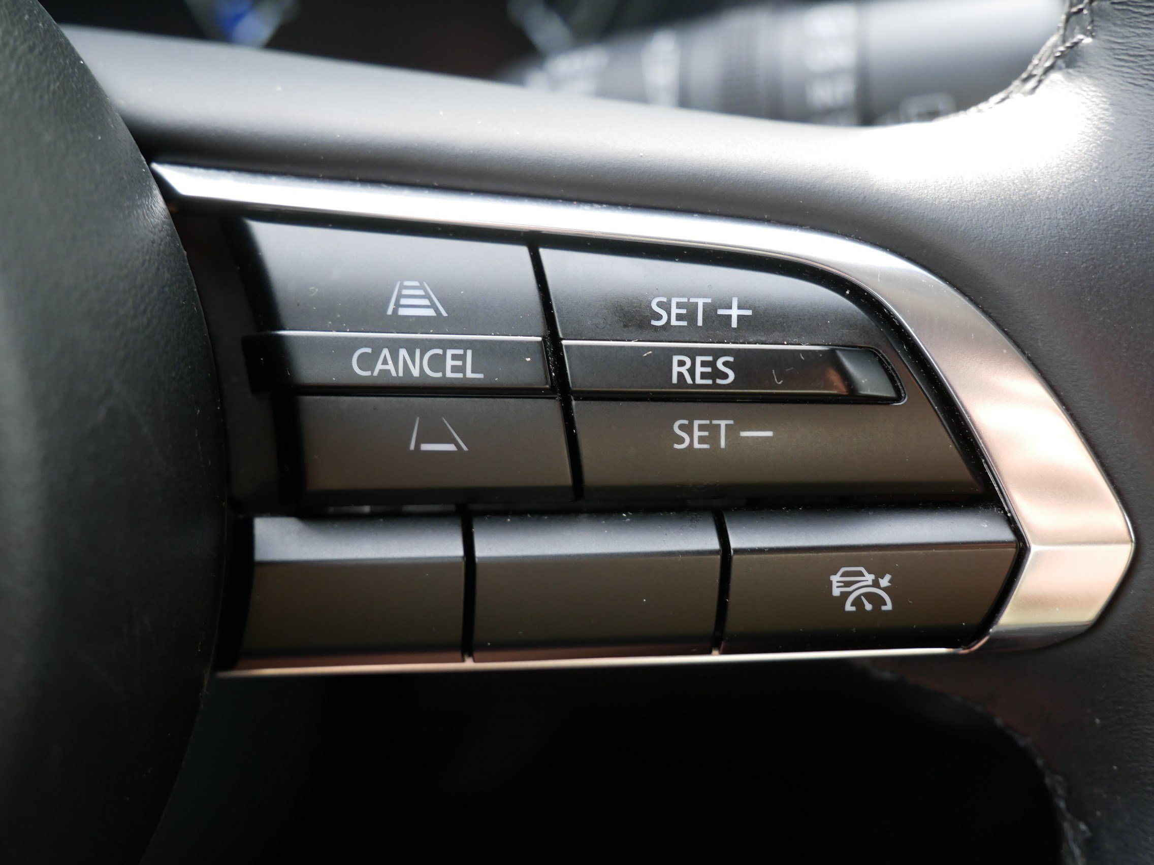 Used 2025 MAZDA CX-30 AWD 2.5 S w/ Select Sport Pkg image 32