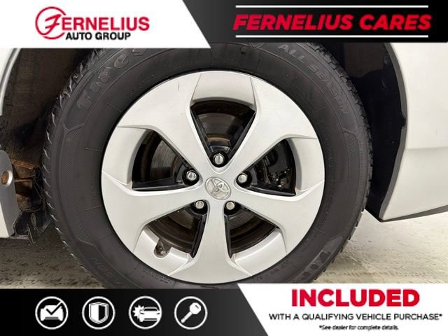 Used 2014 Toyota Prius Two FWD image 40