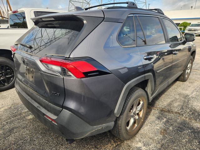 Used 2025 Toyota RAV4 XLE FWD image 4