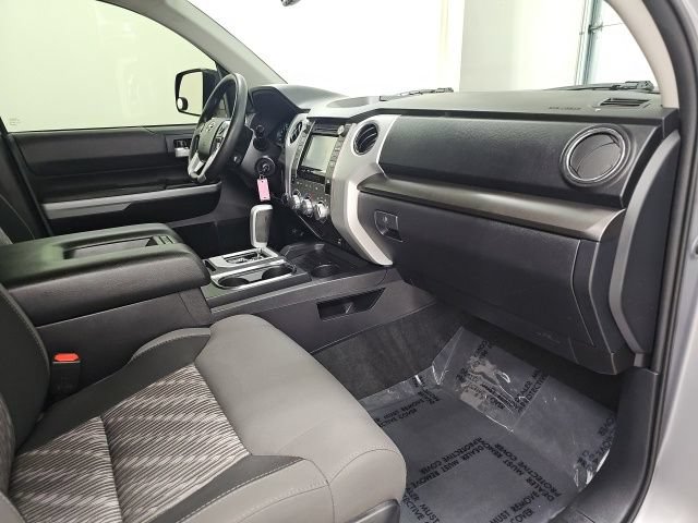 Used 2018 Toyota Tundra SR5 w/ TRD Off Road Package AWD/4WD image 33