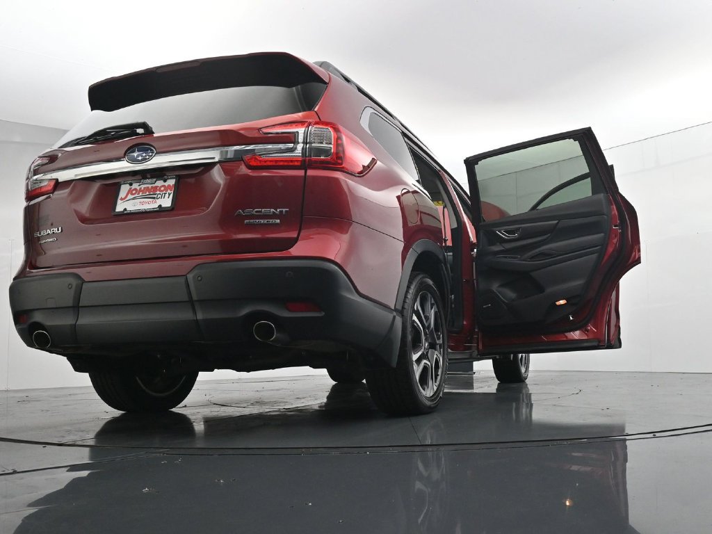 Used 2023 Subaru Ascent Limited w/ Technology Package AWD/4WD image 44