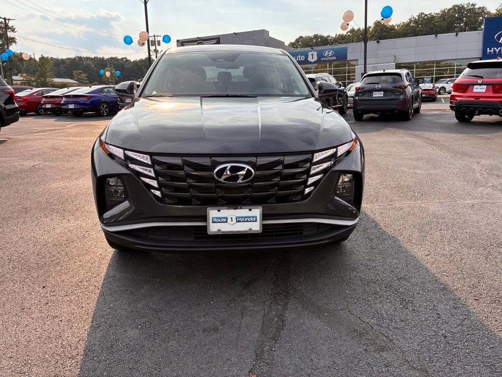 Used 2023 Hyundai Tucson SE AWD/4WD image 2