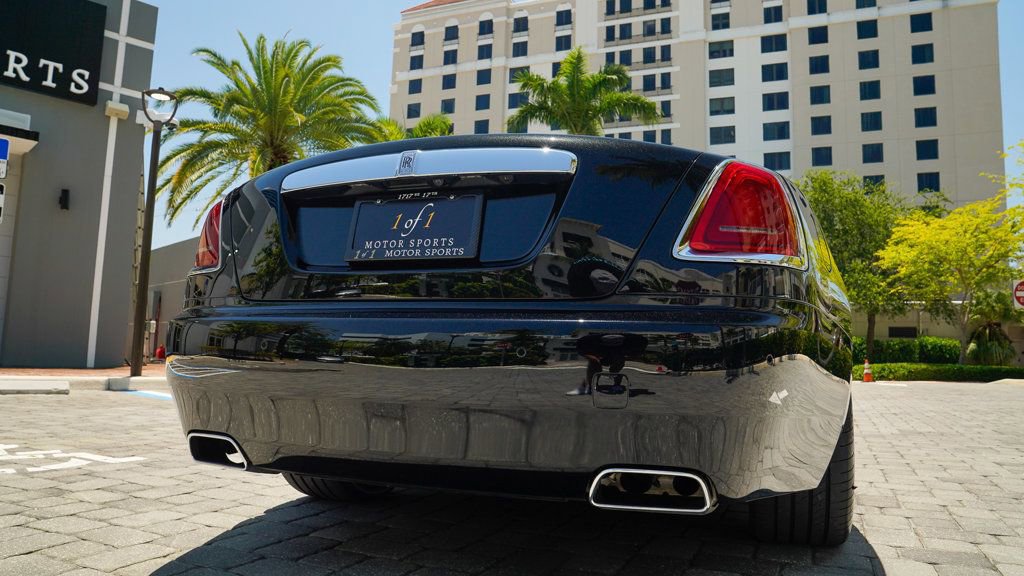 Used 2016 Rolls-Royce Dawn image 38