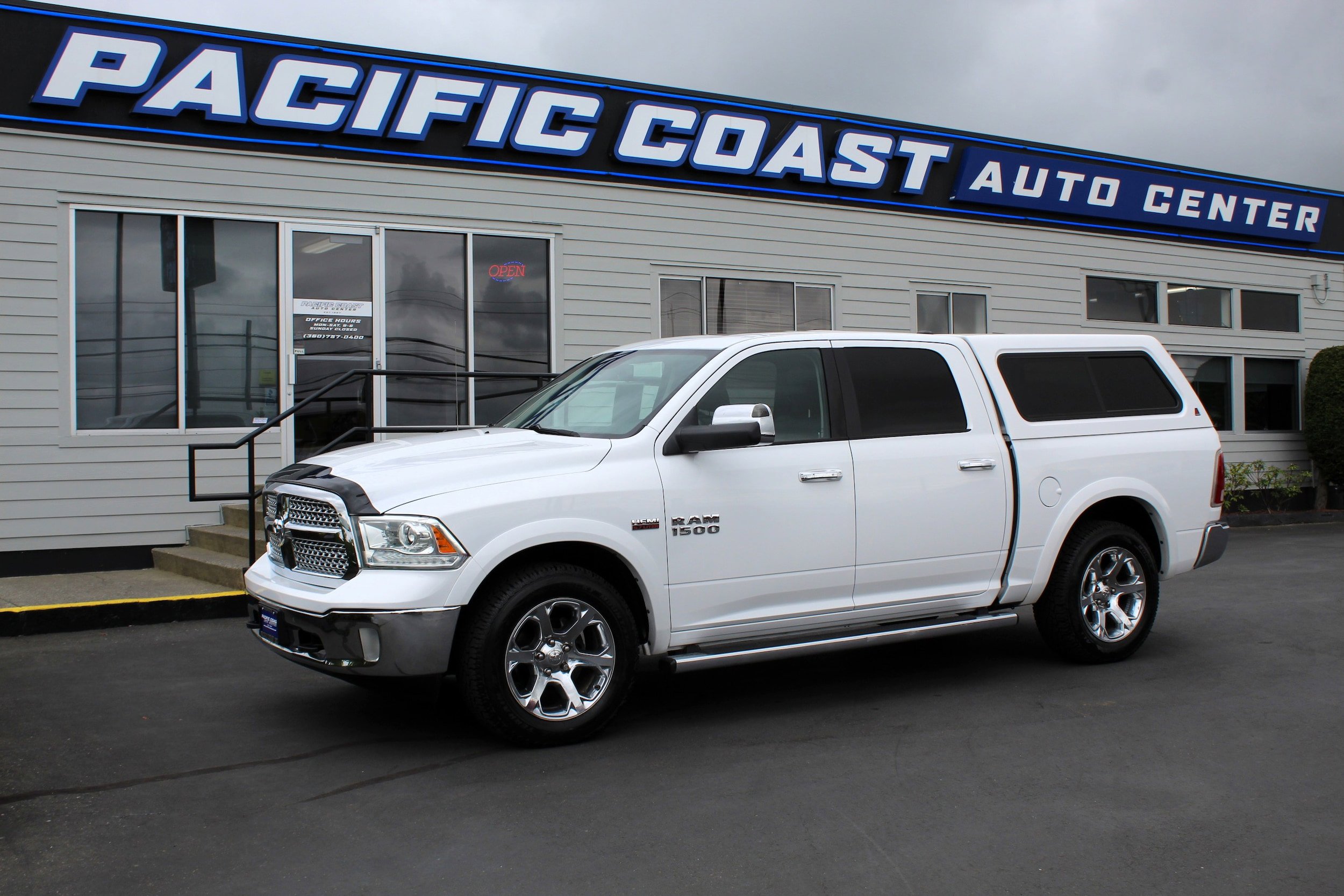 Used 2013 RAM 1500 Laramie w/ Convenience Group
