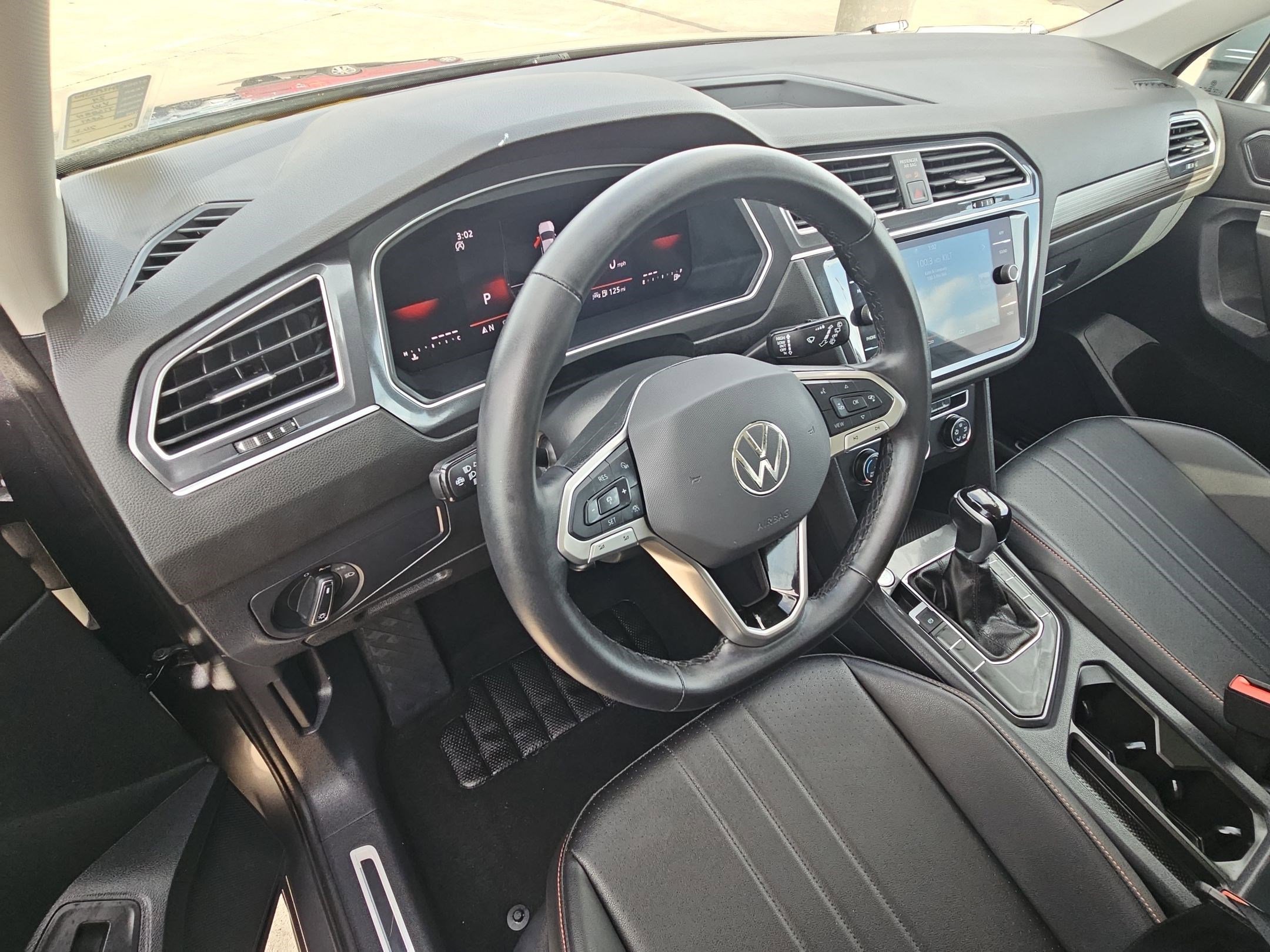 Used 2024 Volkswagen Tiguan Wolfsburg Edition image 13