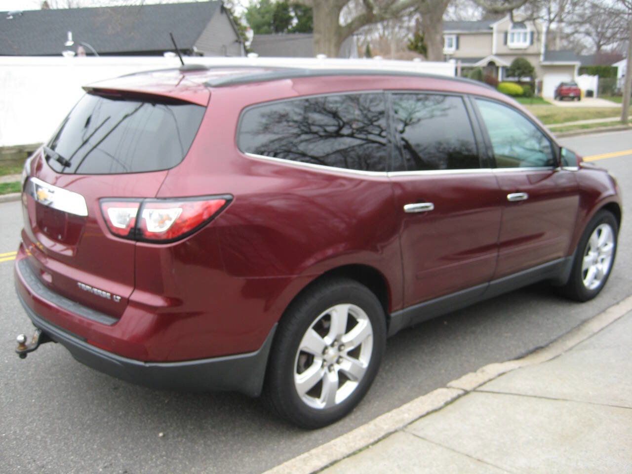 Used 2016 Chevrolet Traverse LT w/ Style and Technology Package image 5