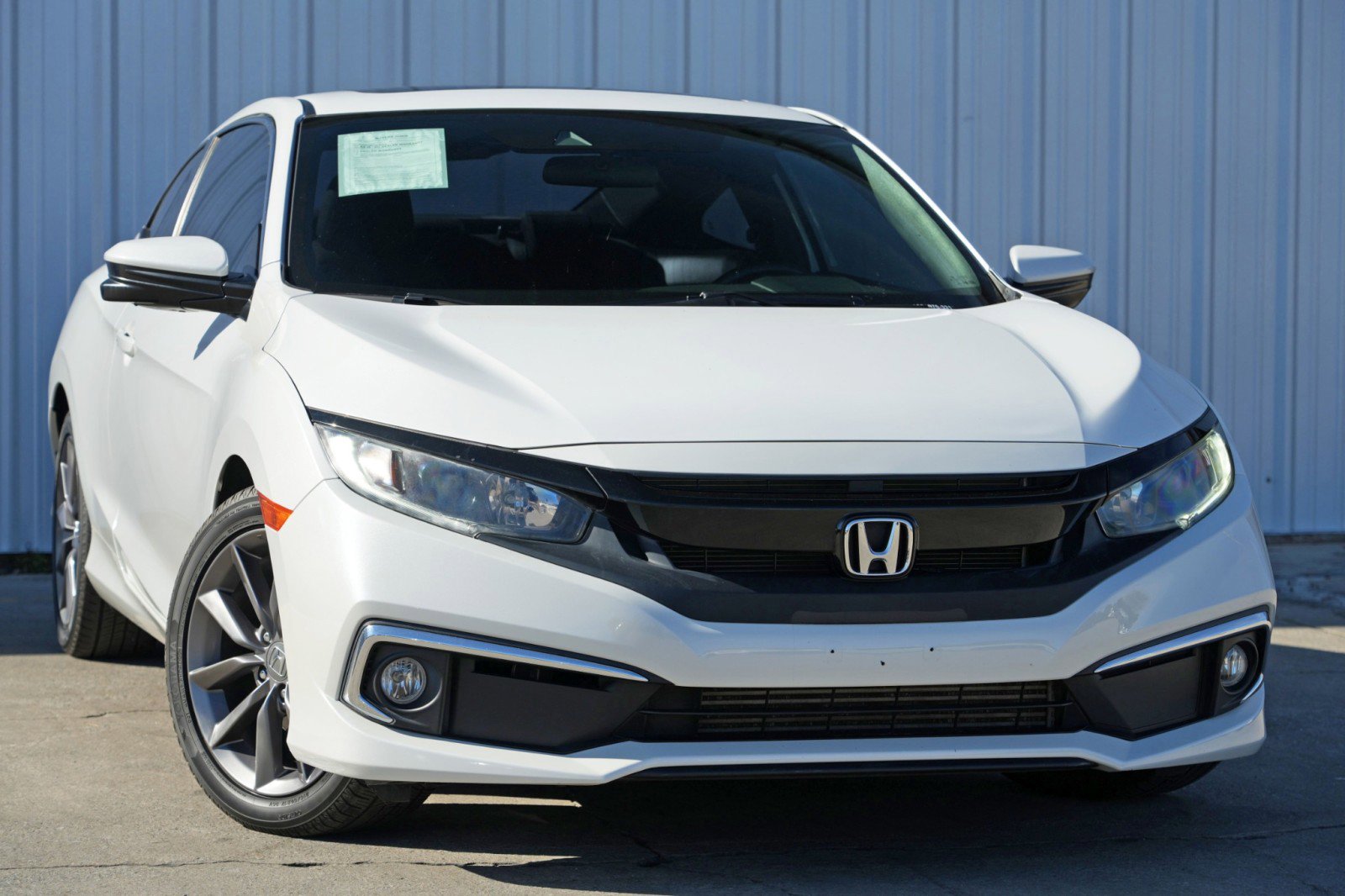 Used 2020 Honda Civic EX image 2