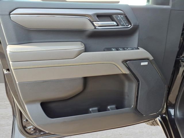 Used 2024 Chevrolet Silverado 1500 ZR2 w/ Technology Package AWD/4WD image 14