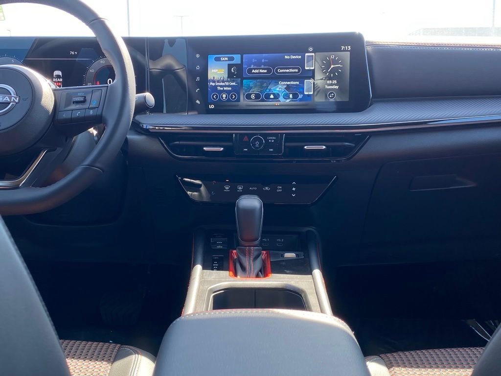 New 2025 Nissan Kicks SR image 25