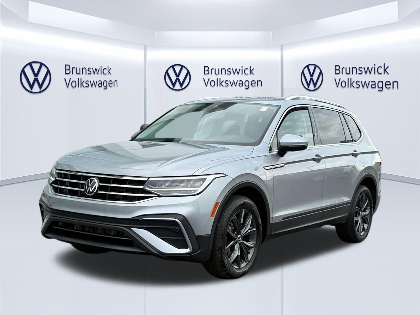 Used 2022 Volkswagen Tiguan SE