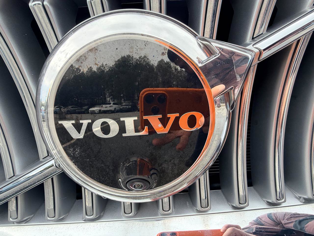 Used 2023 Volvo XC90 B6 Plus w/ Protection Package Premier image 39