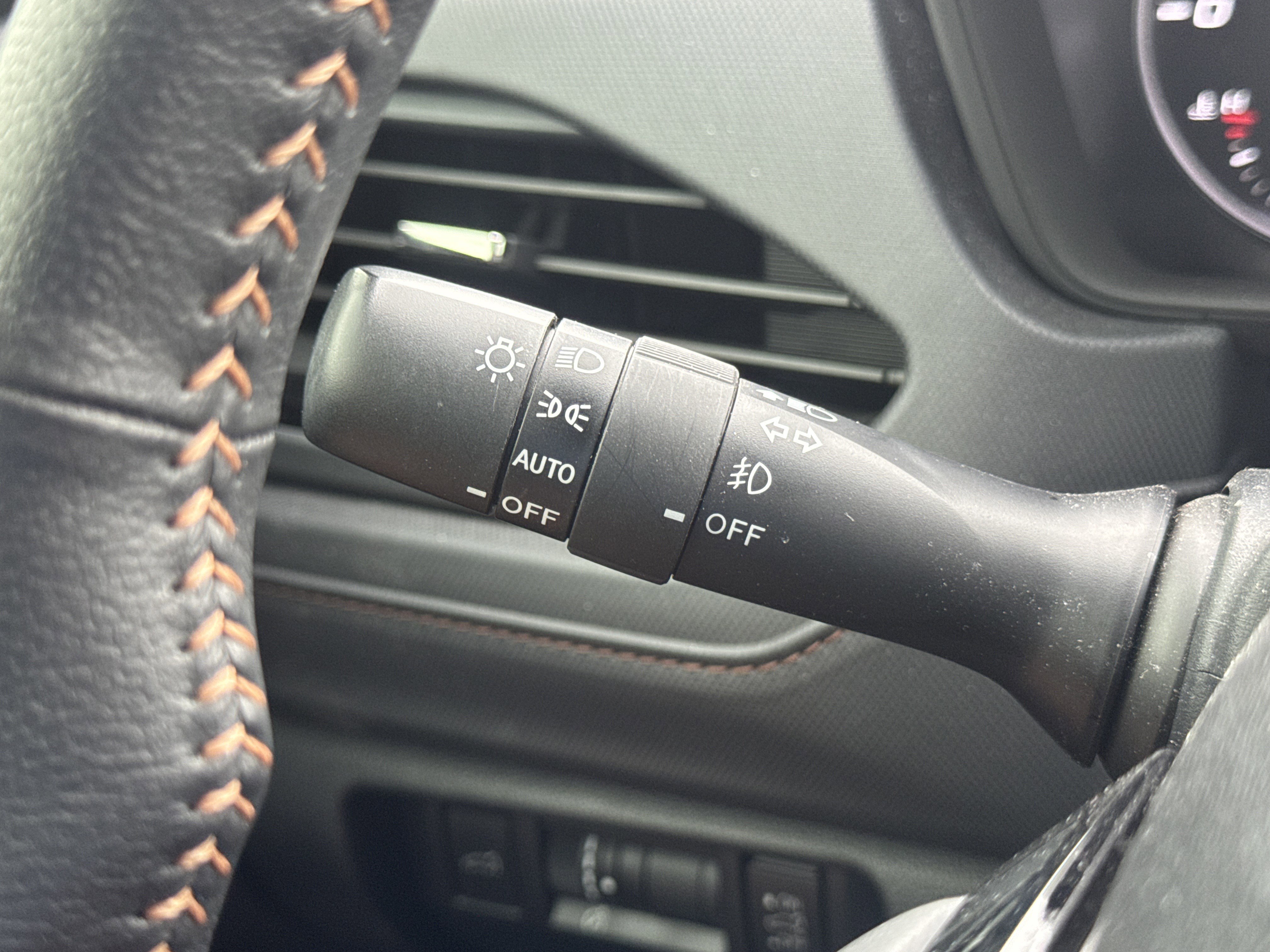 Certified 2025 Subaru Forester Touring AWD/4WD image 16