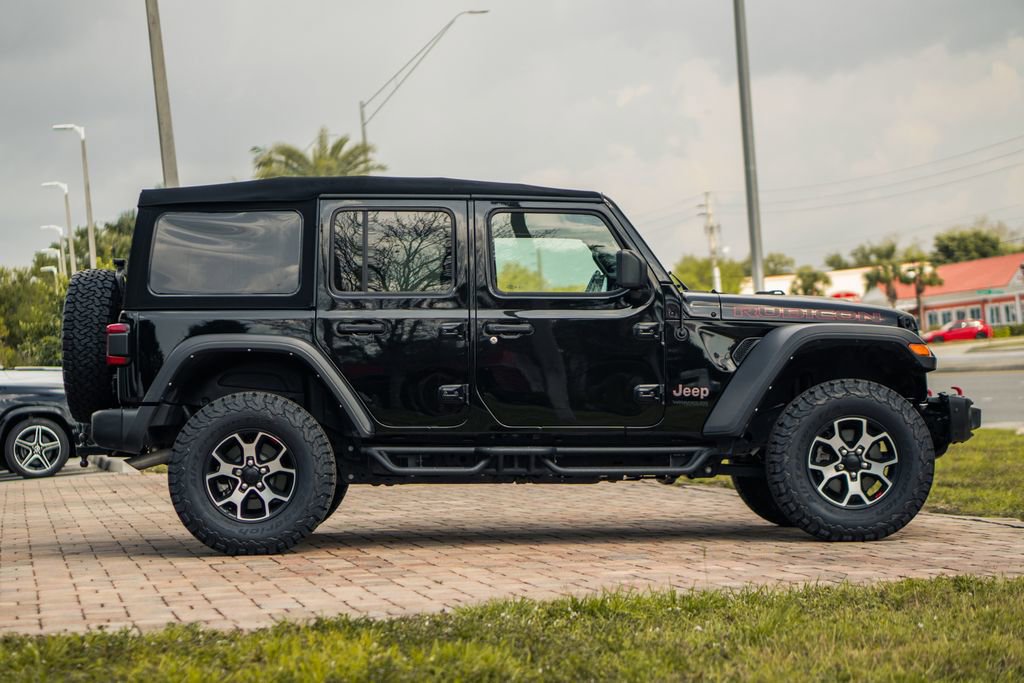 Used 2022 Jeep Wrangler Unlimited Rubicon AWD/4WD image 6