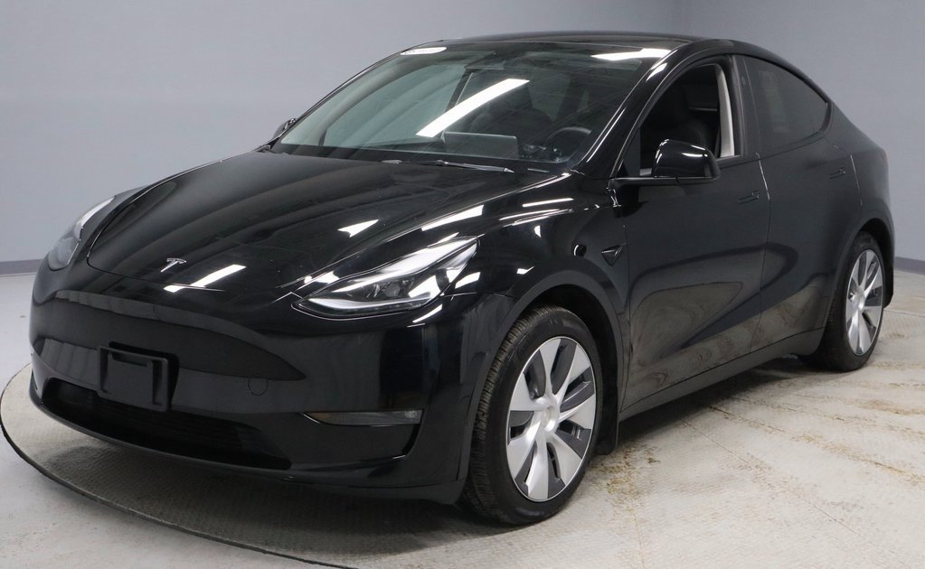 Used 2023 Tesla Model Y Long Range image 8