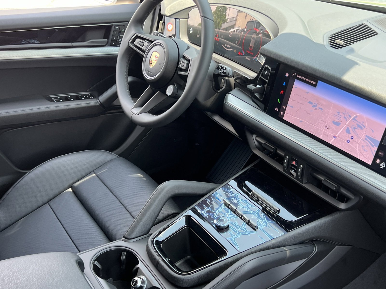 New 2025 Porsche Cayenne image 15