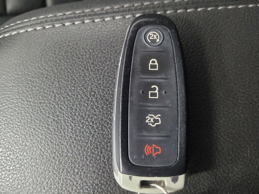 Used 2016 Ford Escape Titanium FWD image 32