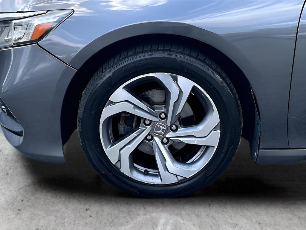 Used 2018 Honda Accord EX image 10