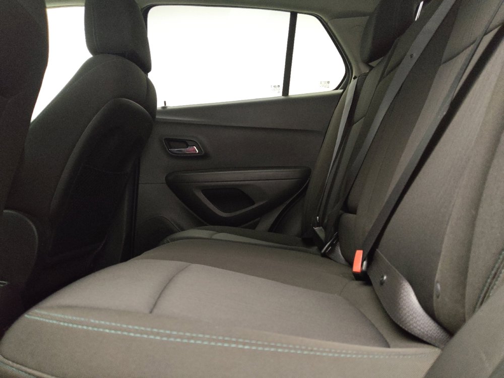 Used 2016 Chevrolet Trax LT FWD image 18