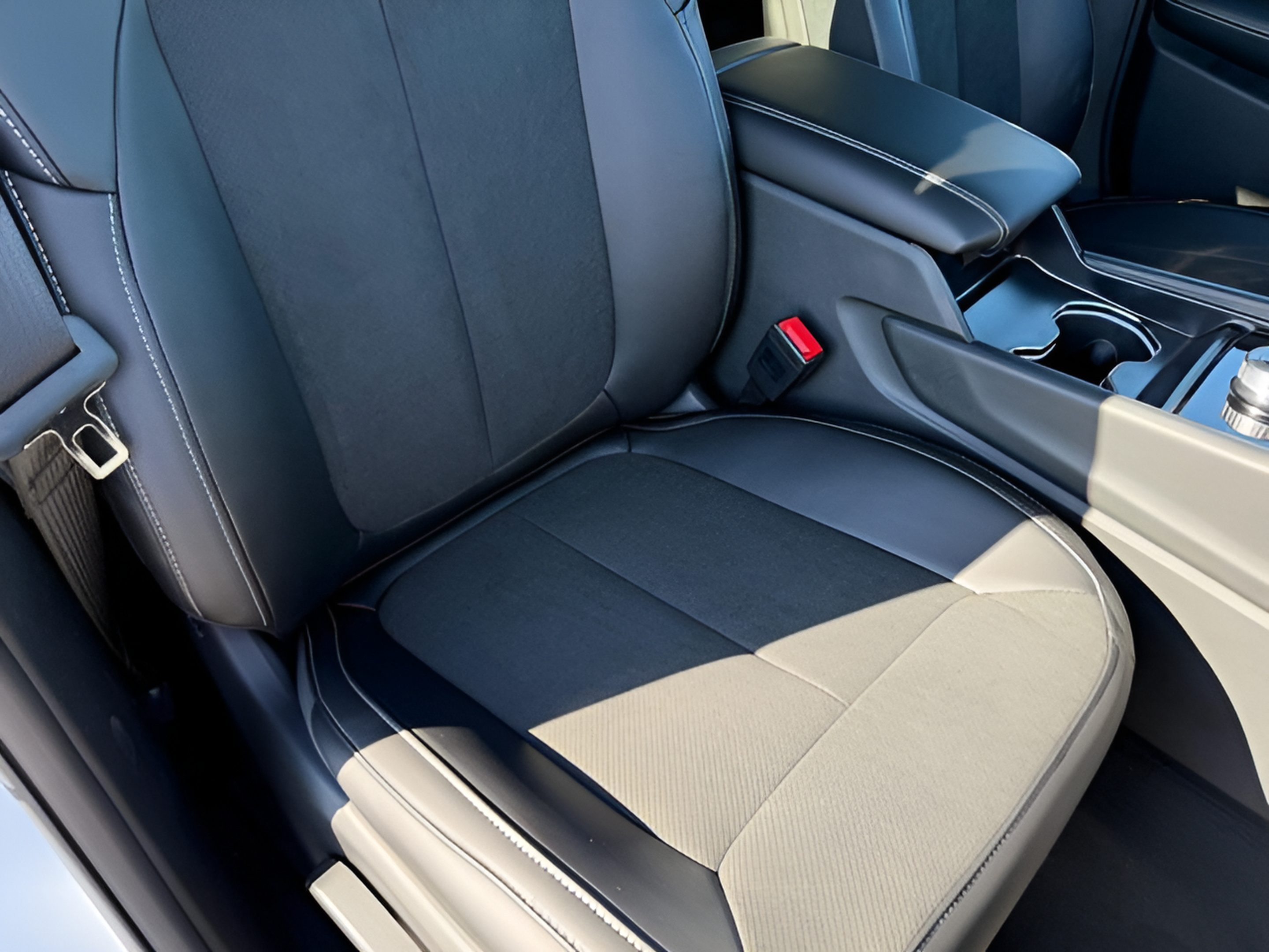 New 2027 Jeep Grand Cherokee Laredo X AWD/4WD image 16