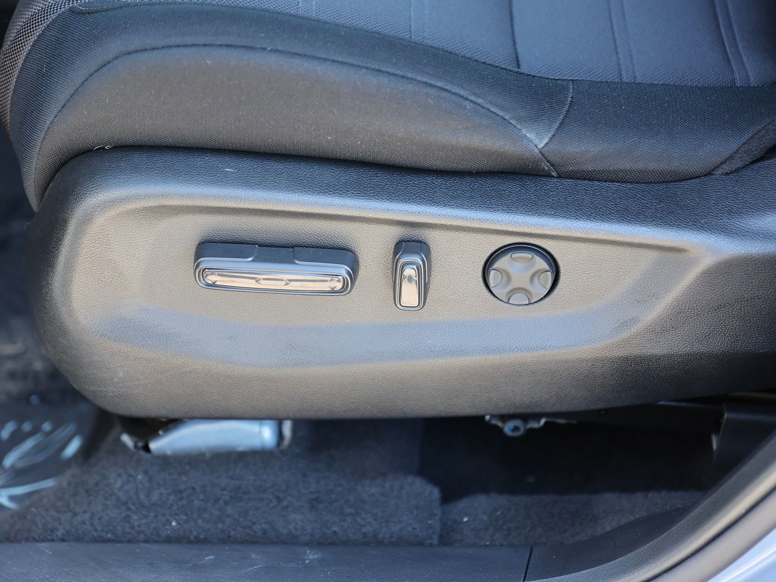 Used 2022 Honda CR-V EX image 17