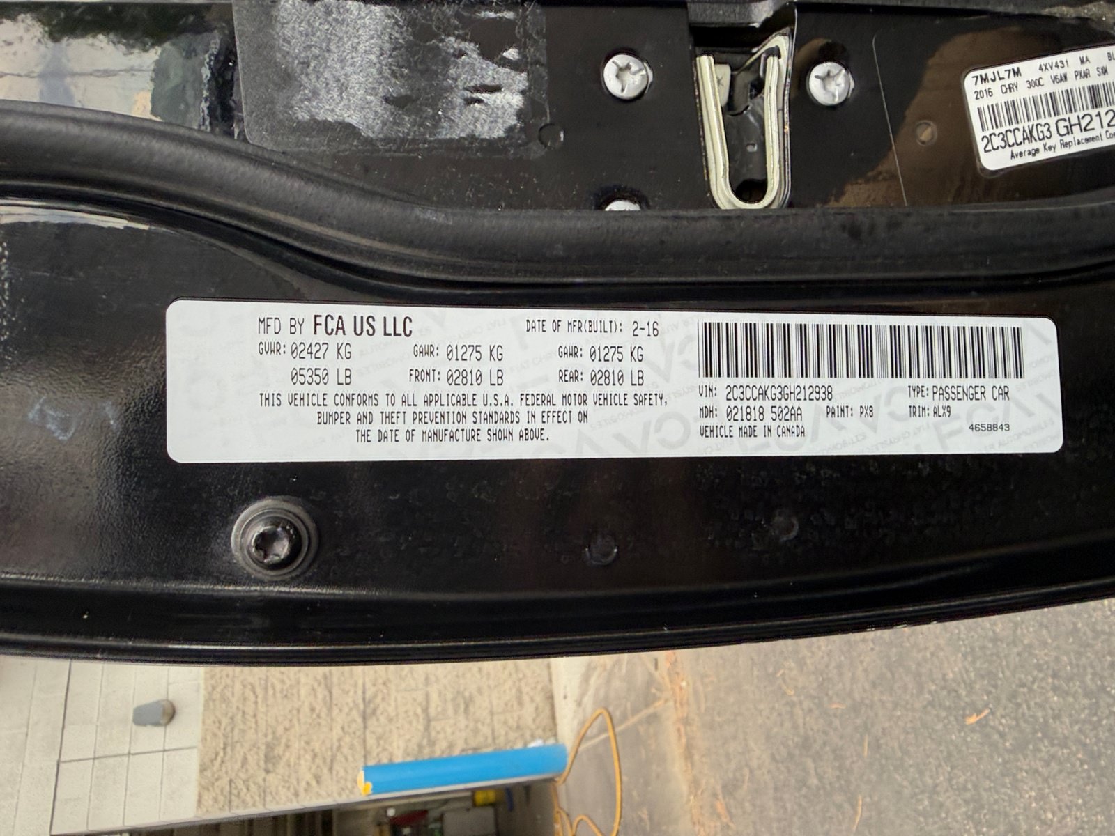 Used 2016 Chrysler 300 C AWD/4WD image 34