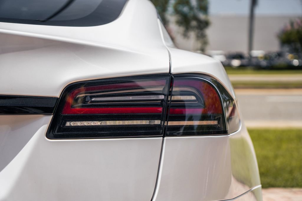 Used 2023 Tesla Model S AWD/4WD image 12