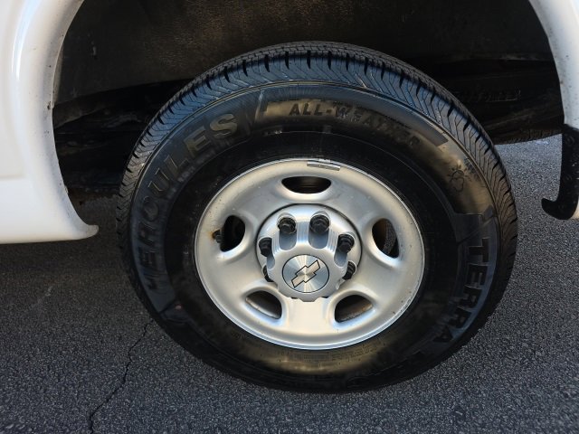 Used 2018 Chevrolet Express 2500 w/ Driver Convenience Package image 7