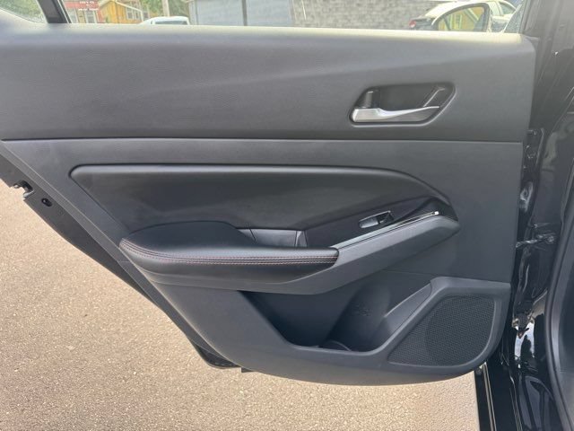 Used 2024 Nissan Altima 2.5 SR FWD image 13