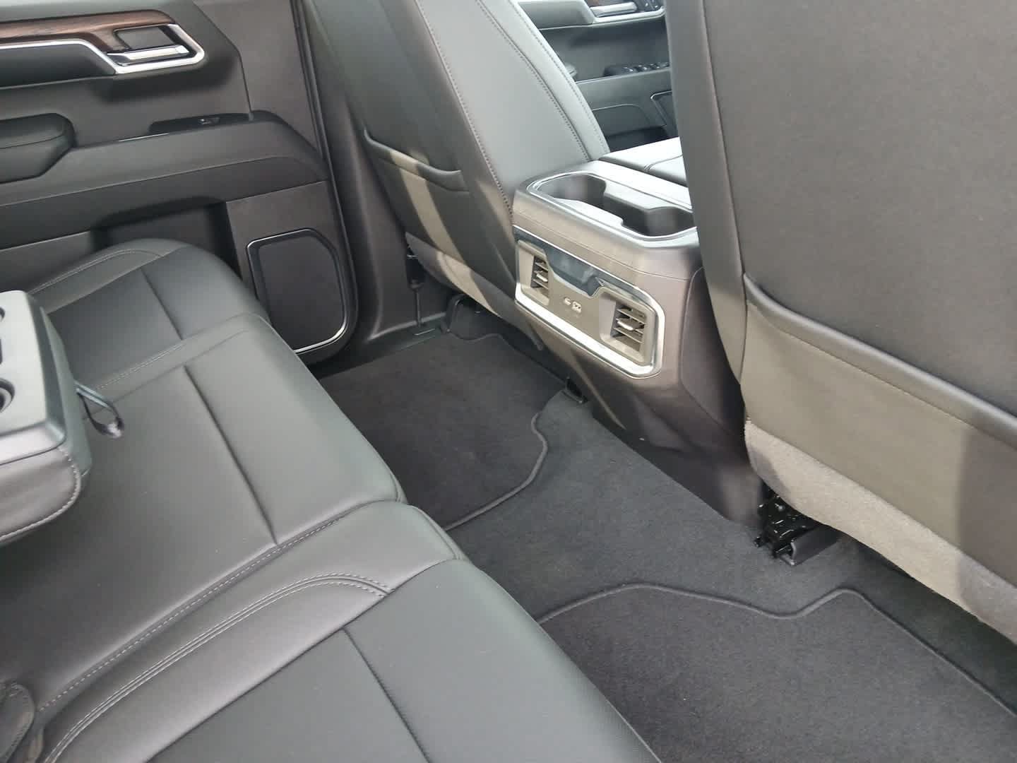 Used 2024 GMC Sierra 1500 SLT w/ SLT Premium Package AWD/4WD image 61