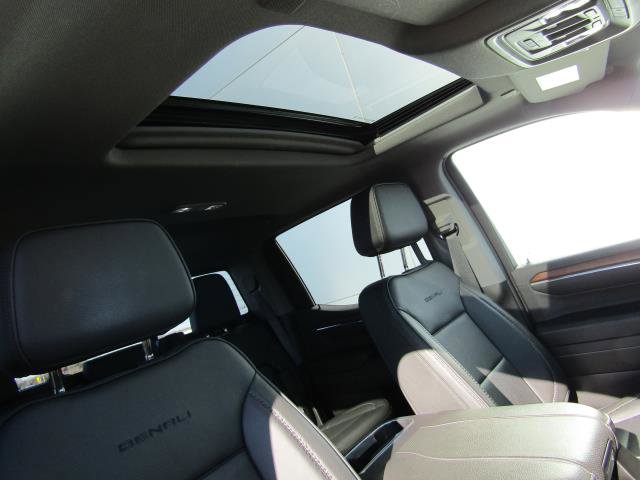 Used 2024 GMC Sierra 1500 Denali w/ Denali Reserve Package image 3