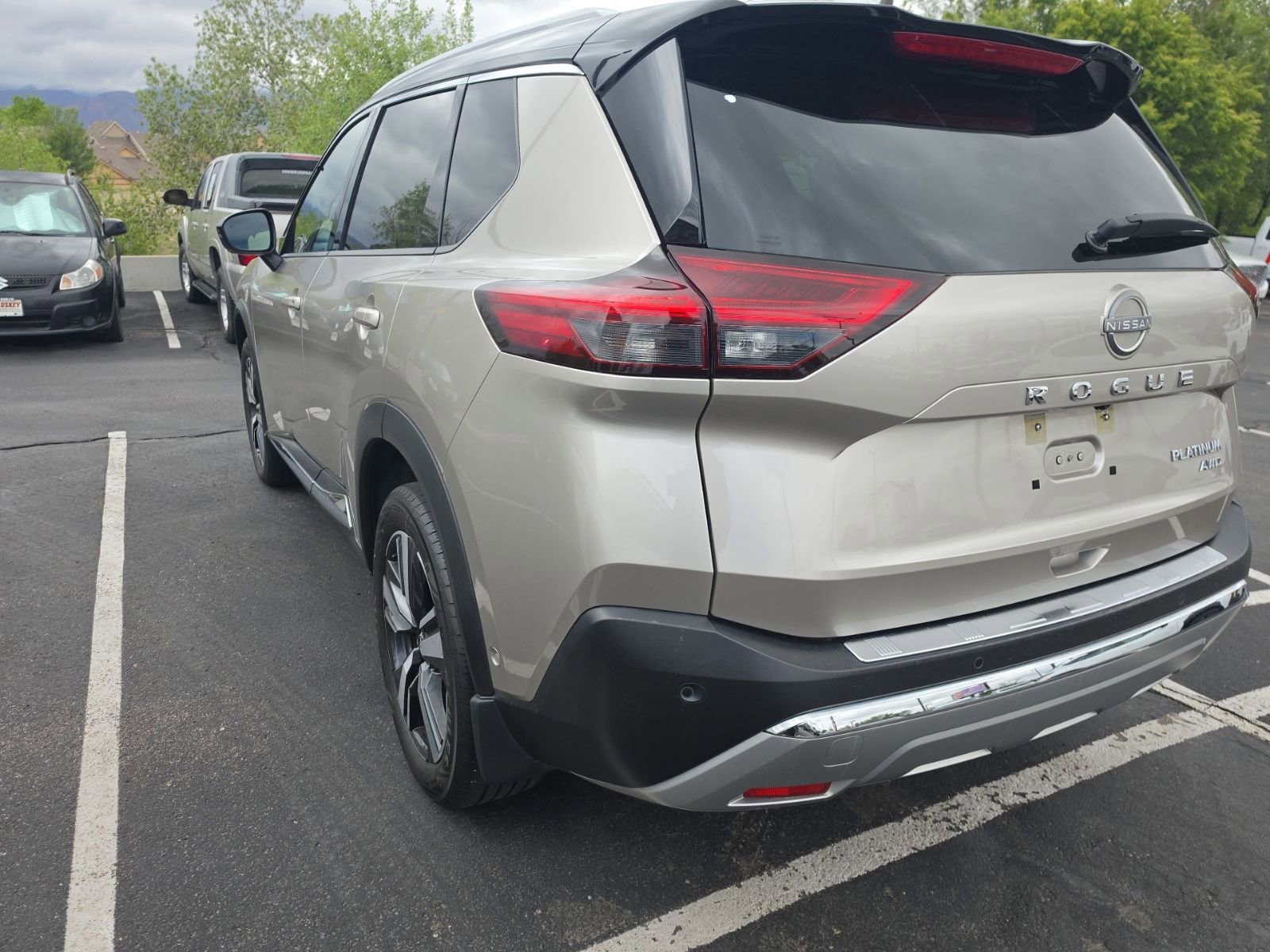 Used 2023 Nissan Rogue Platinum w/ Platinum Premium Package AWD/4WD image 22