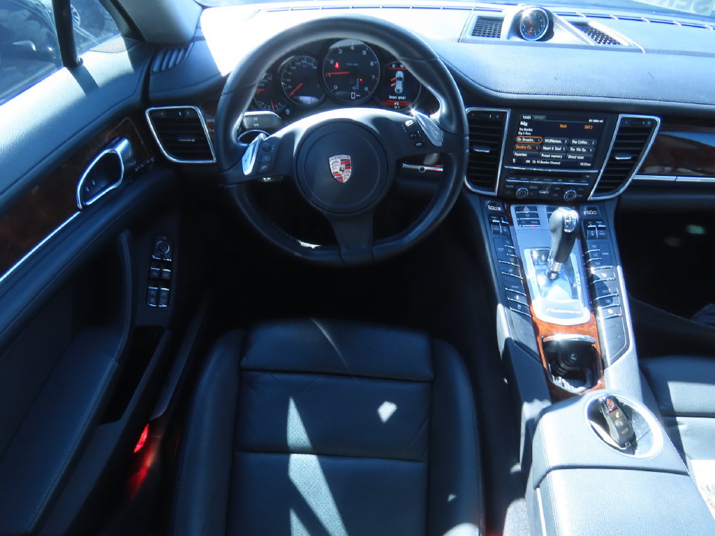 Used 2013 Porsche Panamera 4 image 5