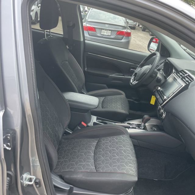Used 2026 Mitsubishi Outlander Sport ES AWD/4WD image 12