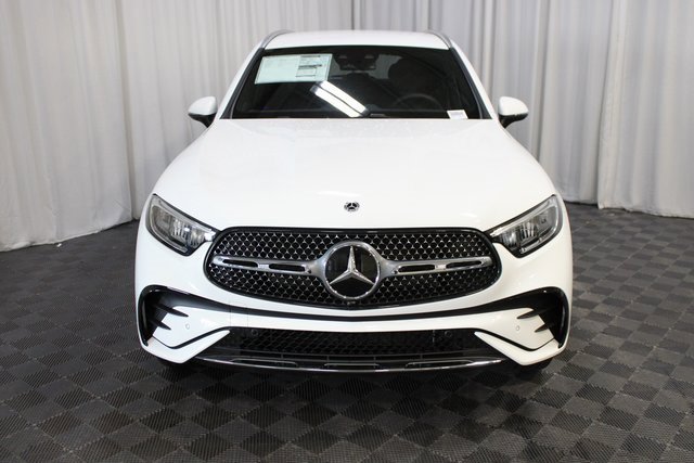 New 2025 Mercedes-Benz GLC 350e 4MATIC image 2