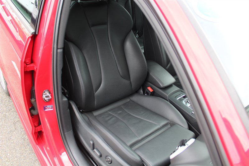Used 2017 Audi A3 e-tron Premium w/ Sport Package FWD image 27