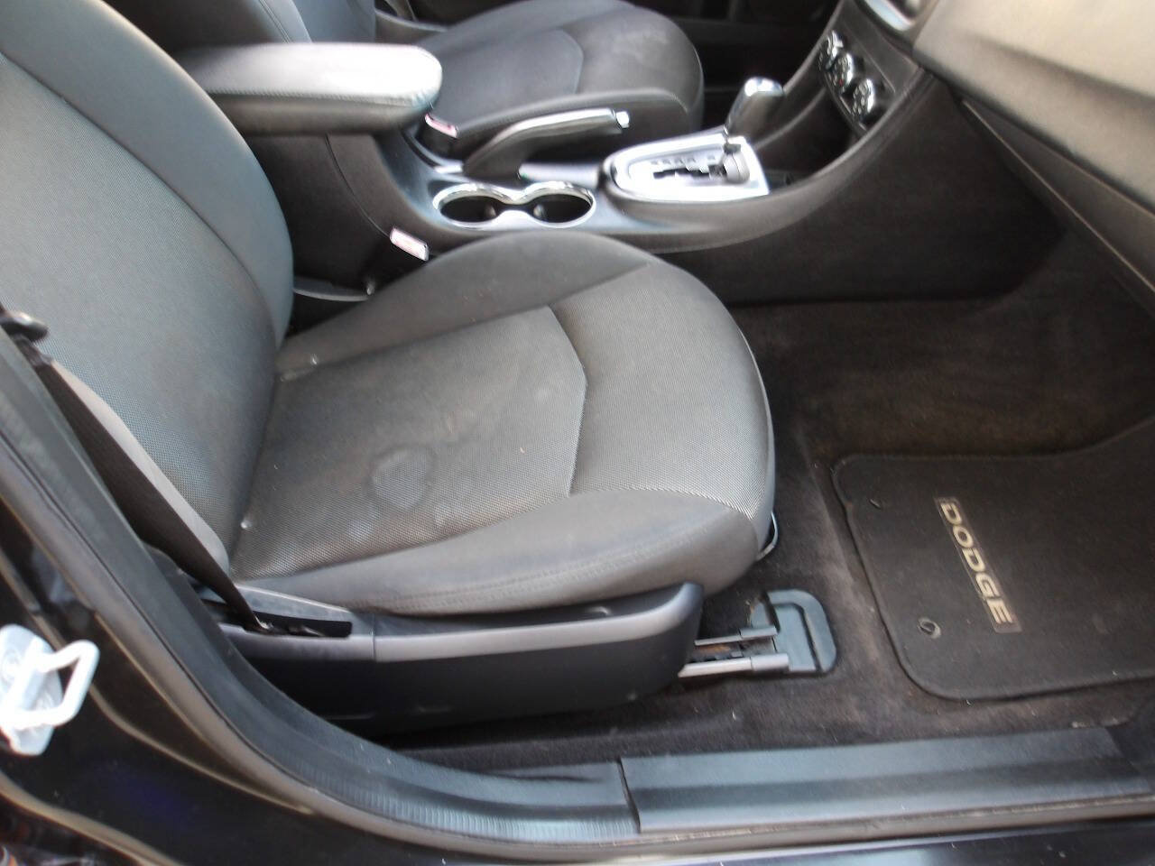 Used 2013 Dodge Avenger SXT FWD image 5