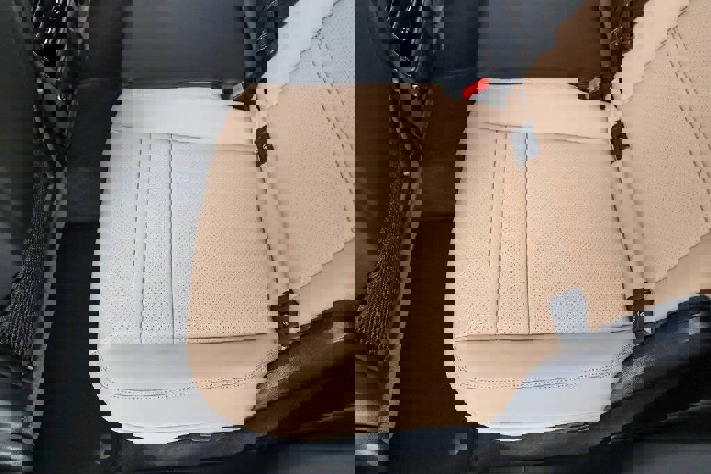 New 2026 Porsche Cayenne S image 38