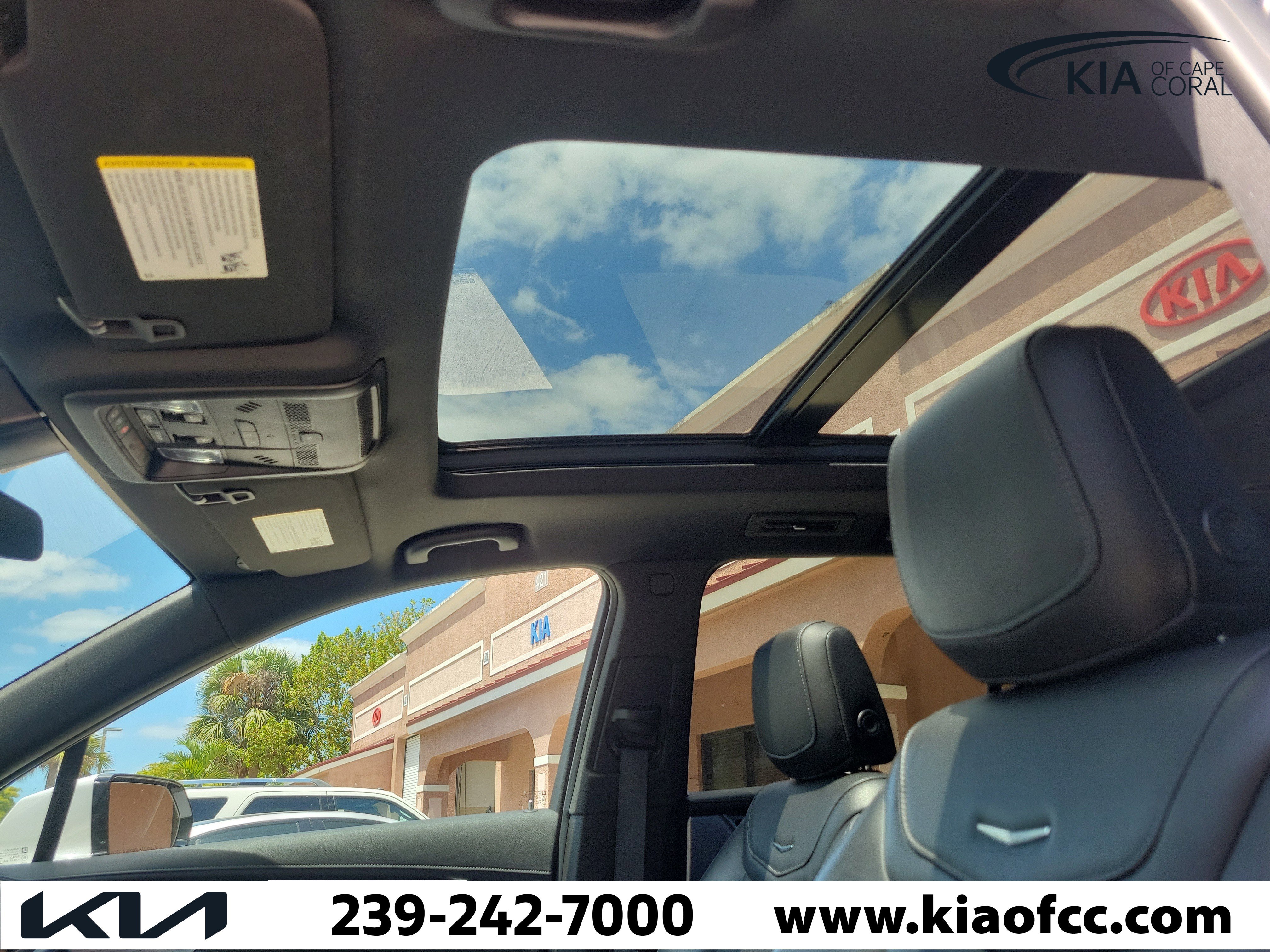 Used 2021 Cadillac XT6 Premium Luxury AWD/4WD image 39