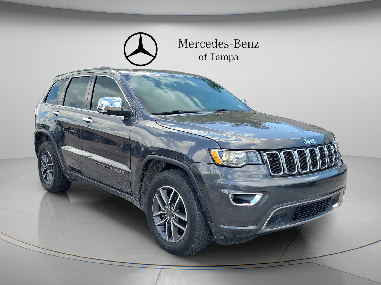 Used 2021 Jeep Grand Cherokee Limited w/ Luxury Group II RWD image 4