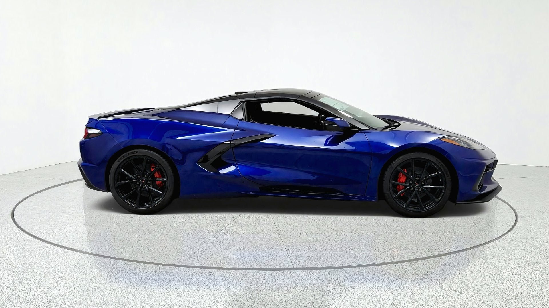 New 2027 Chevrolet Corvette Stingray Convertible w/ Stealth Interior Trim Package RWD image 6
