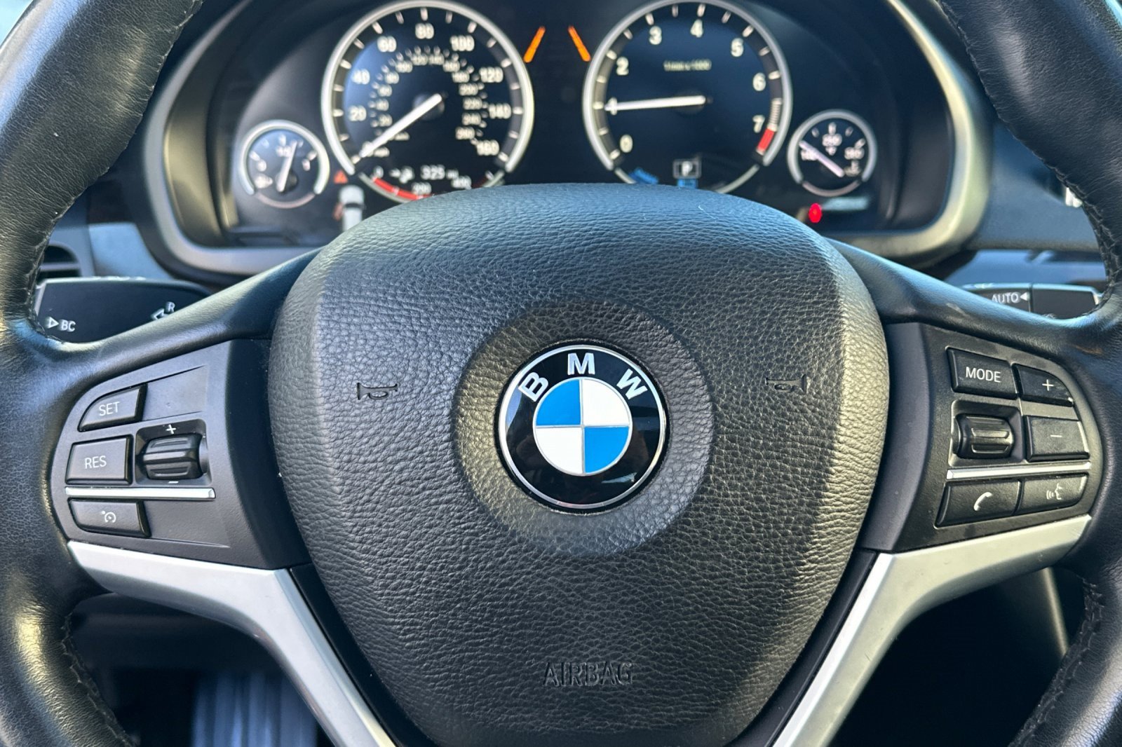 Used 2016 BMW X5 xDrive40e image 23