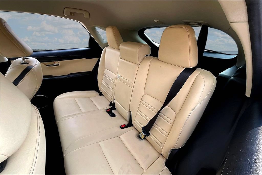 Used 2016 Lexus NX 200t FWD image 22