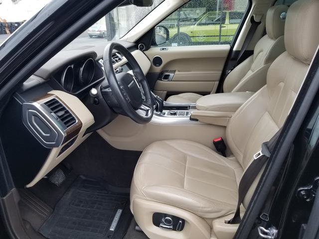 Used 2017 Land Rover Range Rover Sport HSE image 8