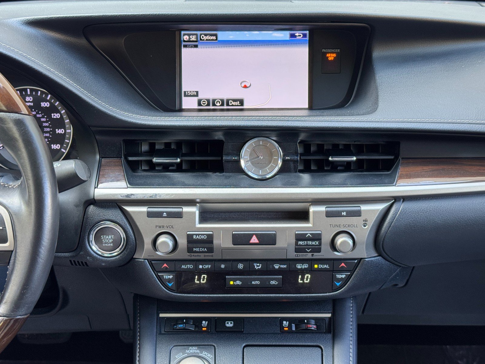 Used 2016 Lexus ES 350 w/ Luxury Package w/Wood Trim FWD image 23