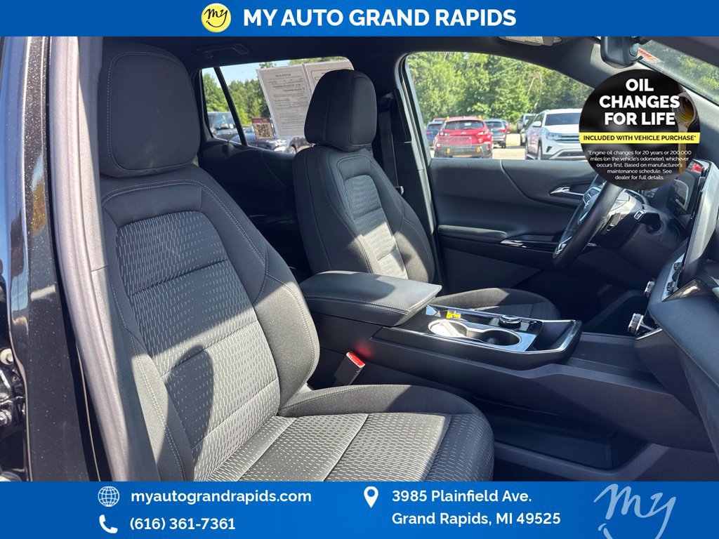 Used 2026 Chevrolet Equinox LT AWD/4WD image 28